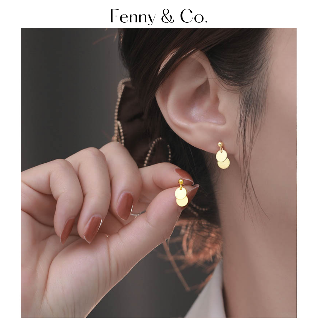 Khuyên Tai Đính Vàng Tinh Tế - Phụ Kiện Nhẹ Nhàng, Sang Trọng | Fenny & Co