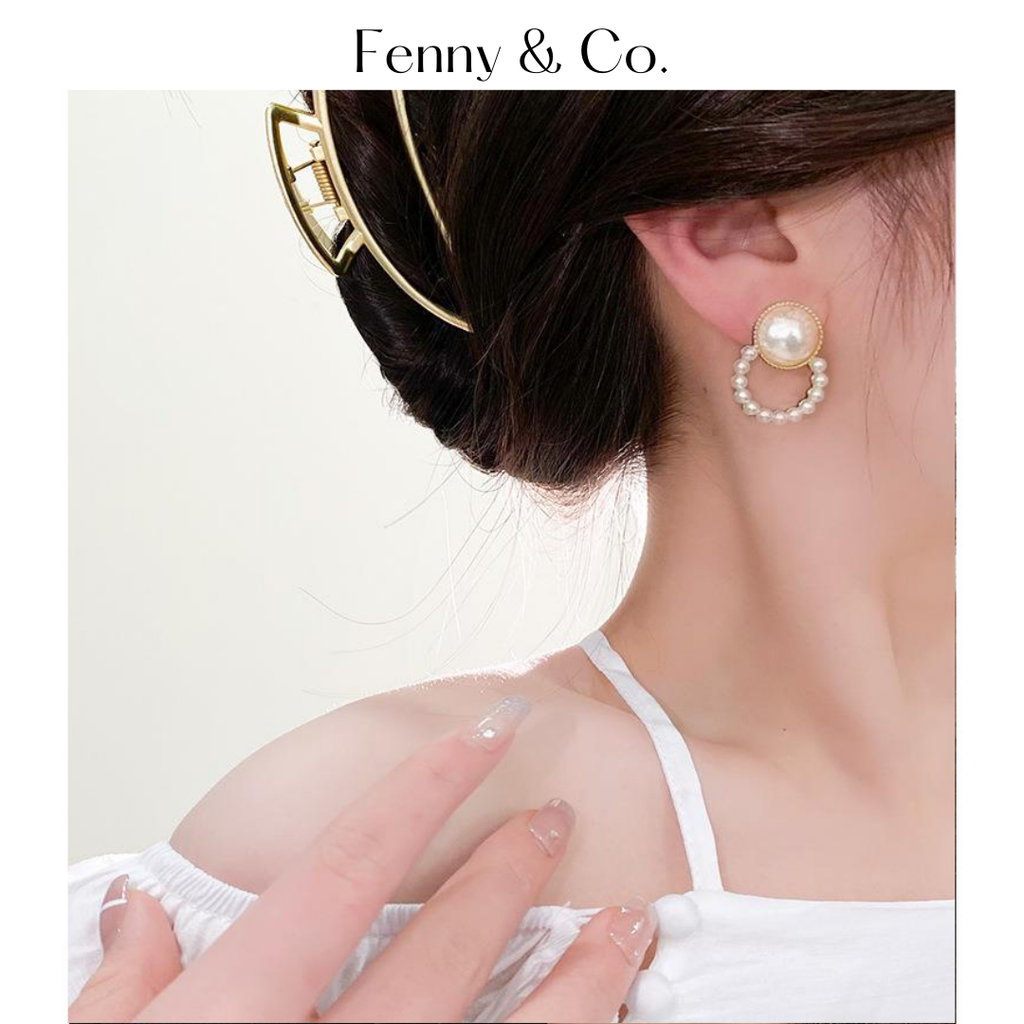 Khuyên Tai Ngọc Trai Đính Hạt Sang Trọng - Thiết Kế Nữ Tính, Tinh Tế  Fenny & Co