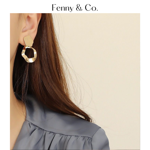 Khuyên Tai Kim Loại Dạng Tròn Lượn Sóng Phong Cách Retro - Sang Trọng & Cá Tính