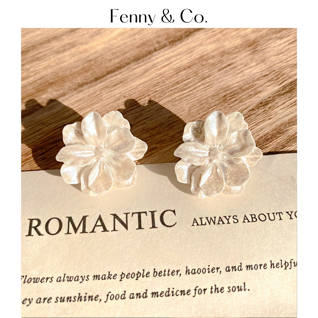 Khuyên Tai Hoa Ngọc Trai Tinh Tế - Điểm Nhấn Thanh Lịch Cho Phái Đẹp